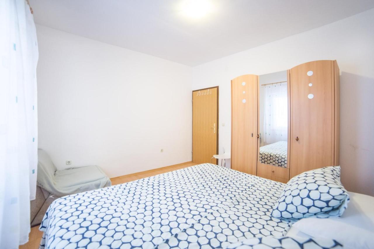 Apartment Jadranka Brist Exterior foto